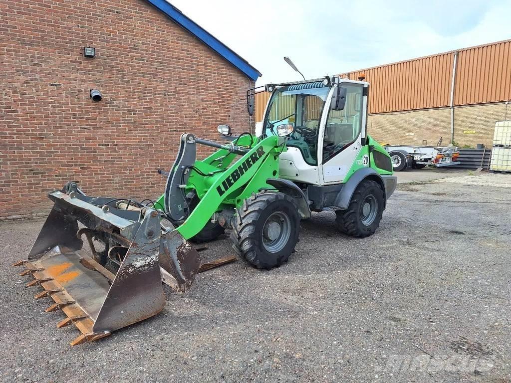 Liebherr L506C Pienkuormaajat