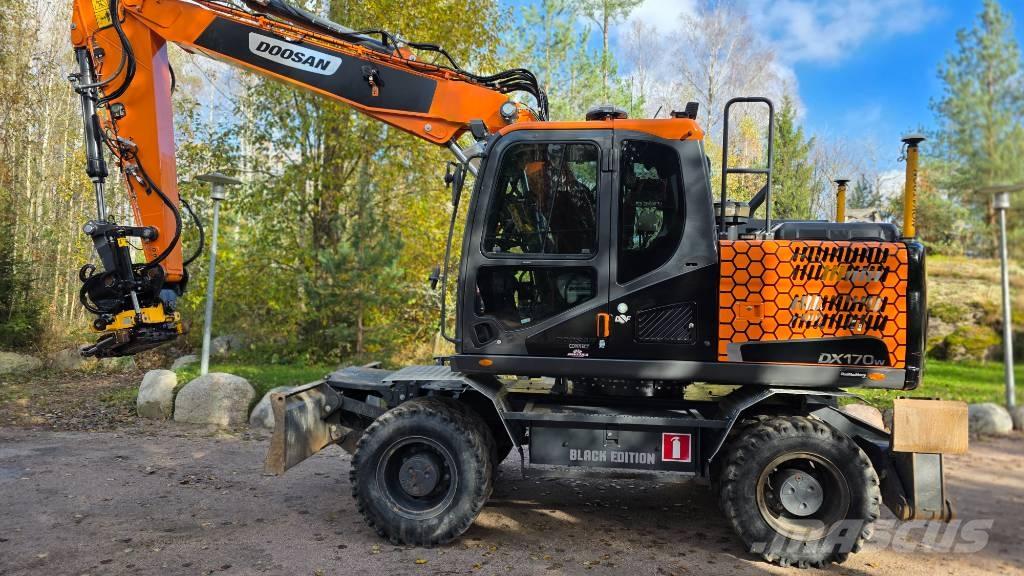 Doosan DX 170 W Pyöräkaivukoneet