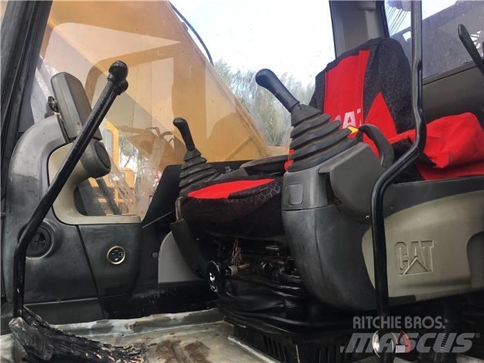 CAT 320 D Telakaivukoneet