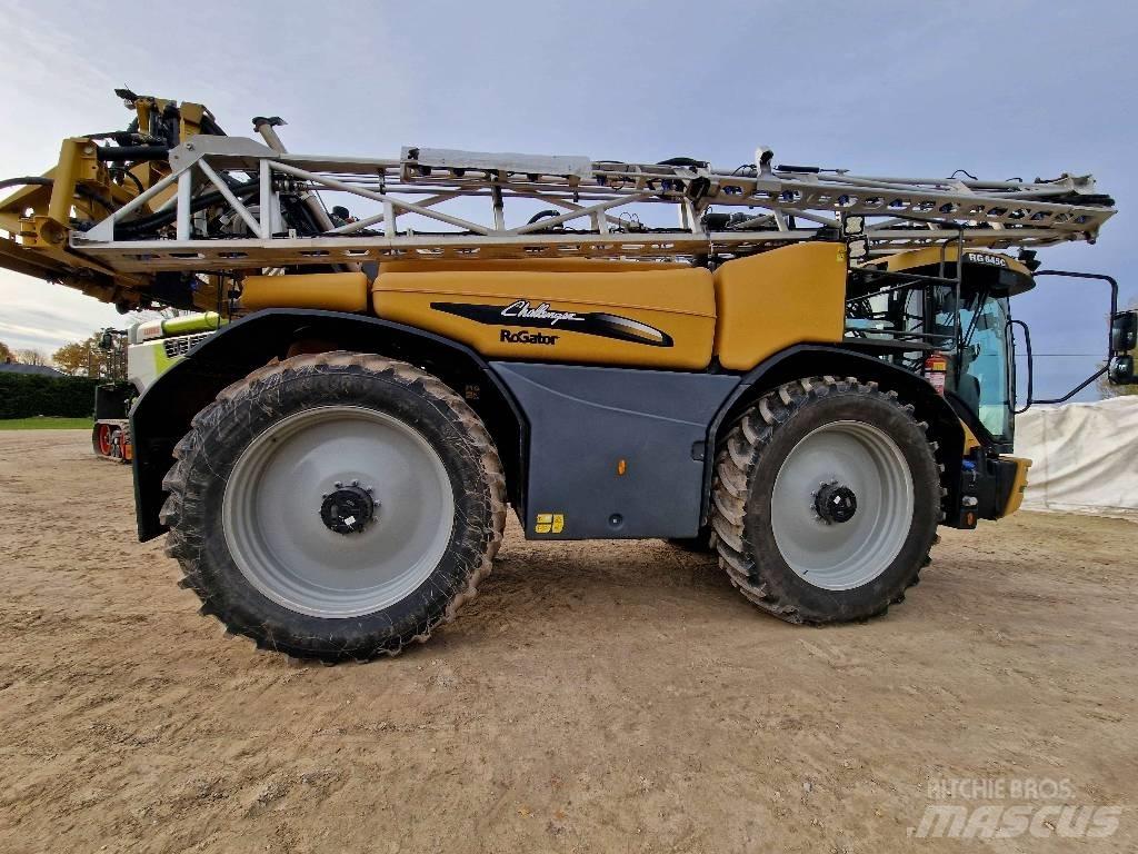 Challenger RG 645 C Itsekulkevat ruiskut