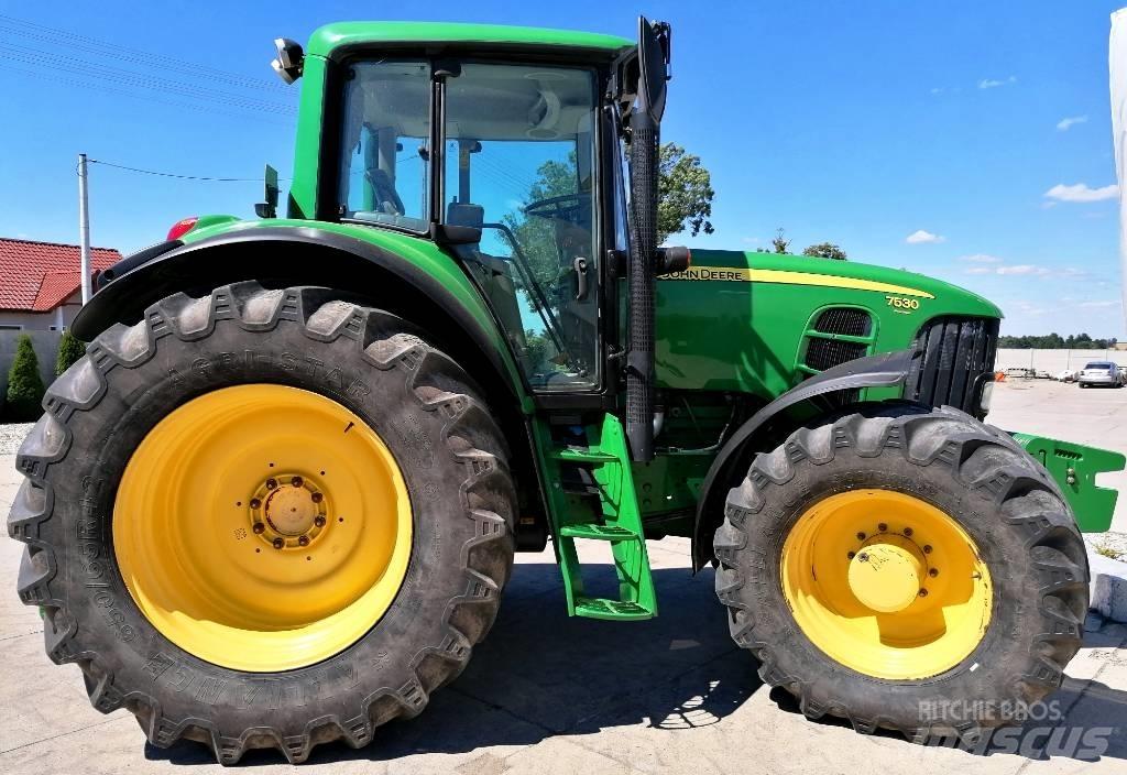 John Deere 7530 Traktorit