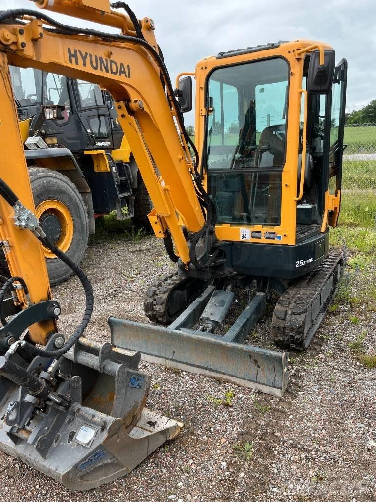 Hyundai R25Z-9 AK Minikaivukoneet < 7t