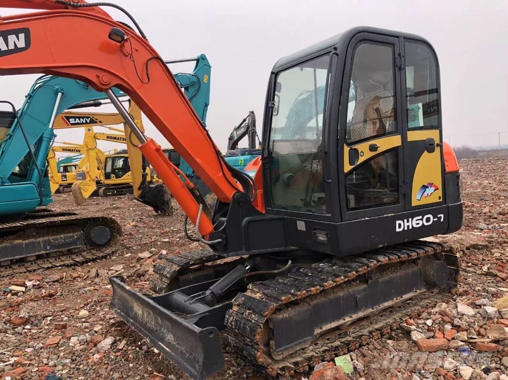 Doosan DH 60-7 Minikaivukoneet < 7t