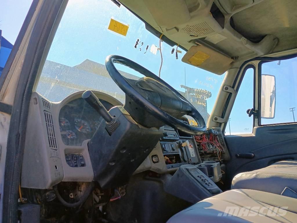 International 7400 Jäteautot