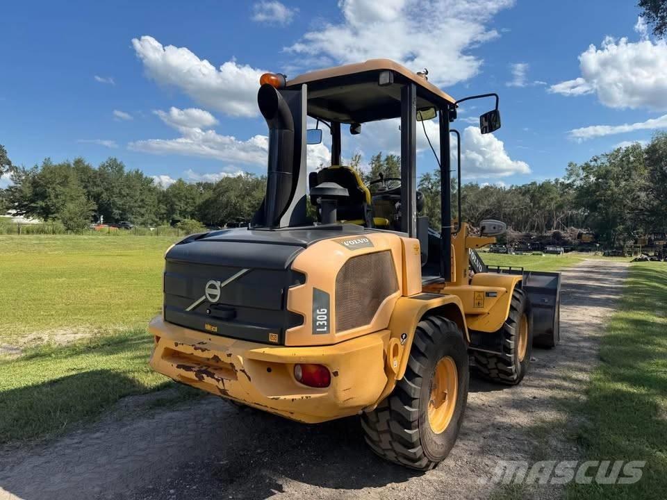Volvo L 30 G Pyöräkuormaajat