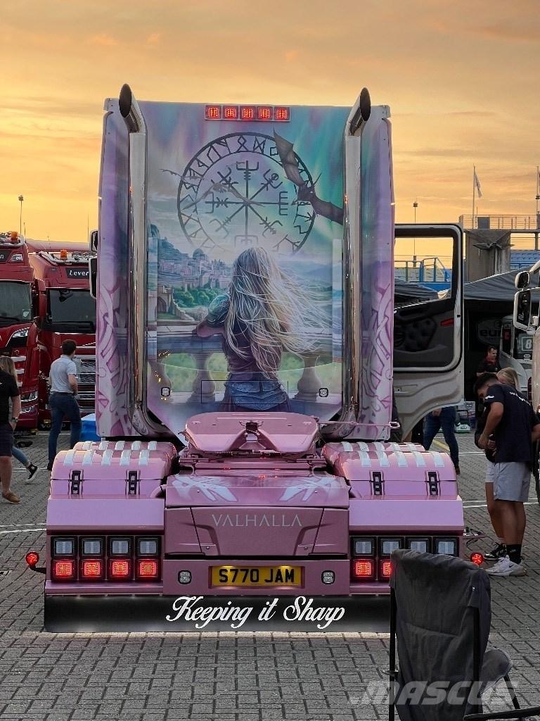 Hino 700 Koukkulava kuorma-autot