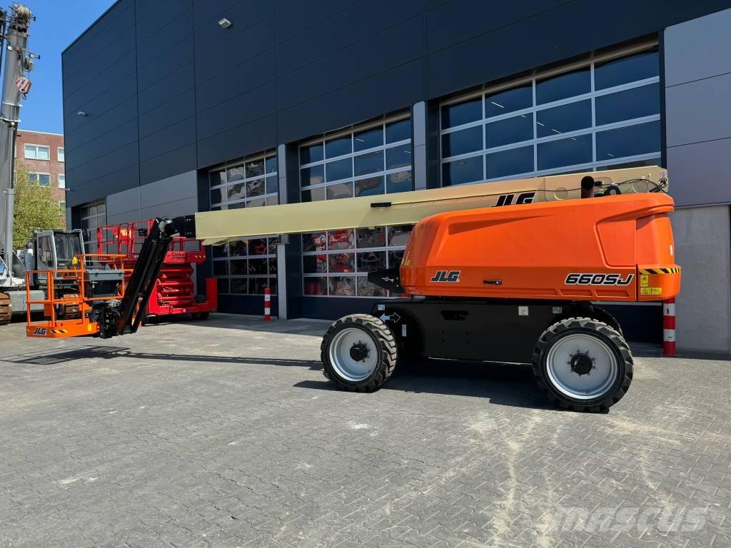 JLG 660SJ Teleskooppipuominostimet