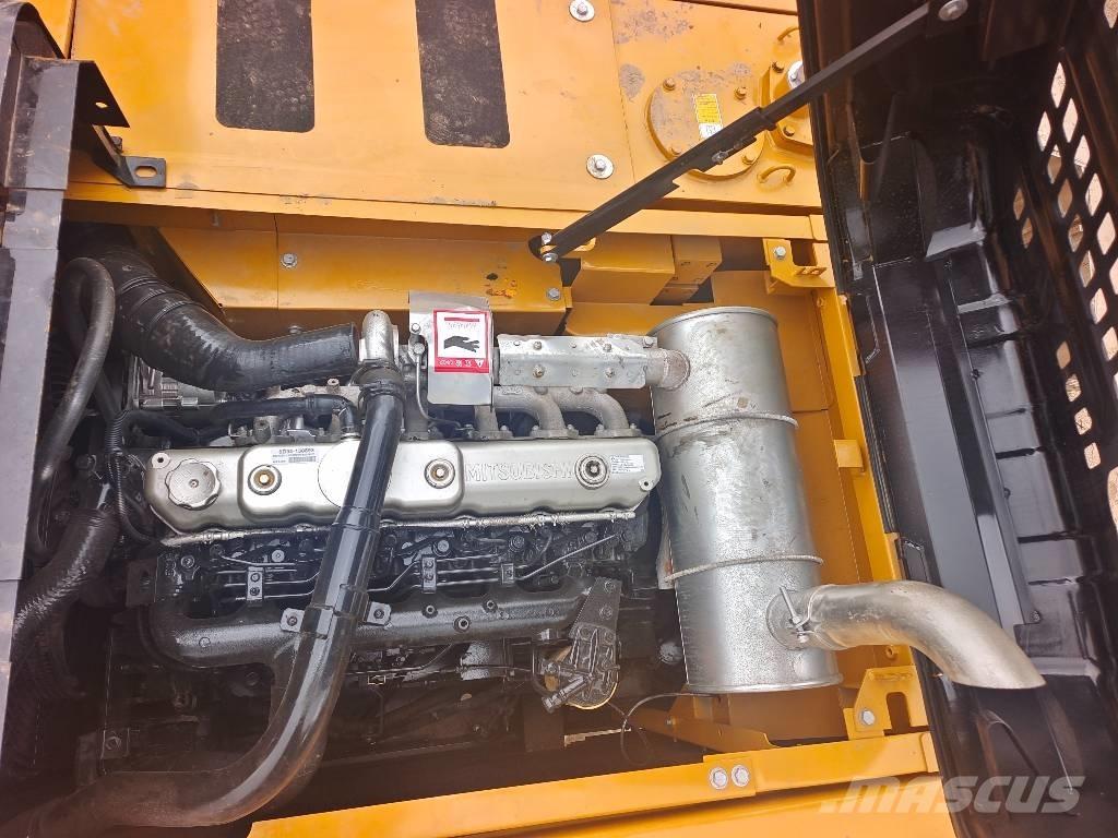 Sany SY 215 C Telakaivukoneet