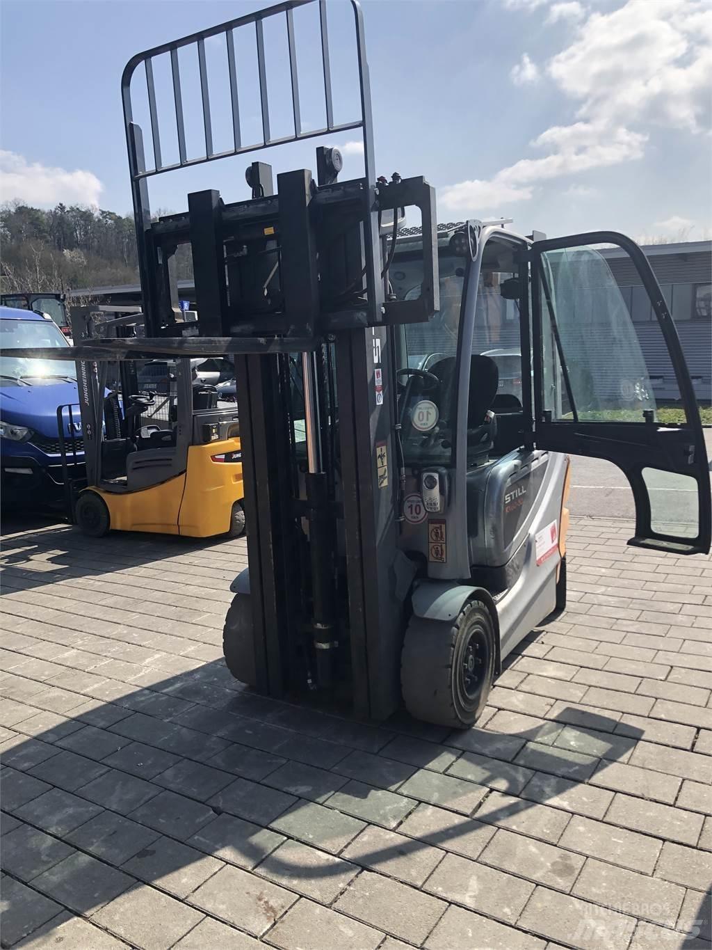 Still RX60-30 Sähkötrukit