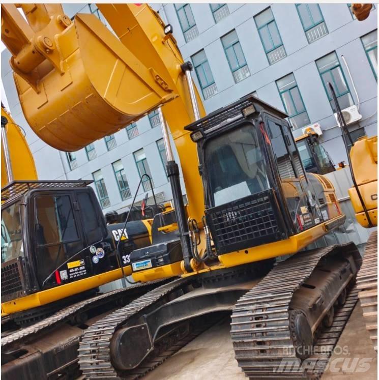 CAT 325 D Telakaivukoneet