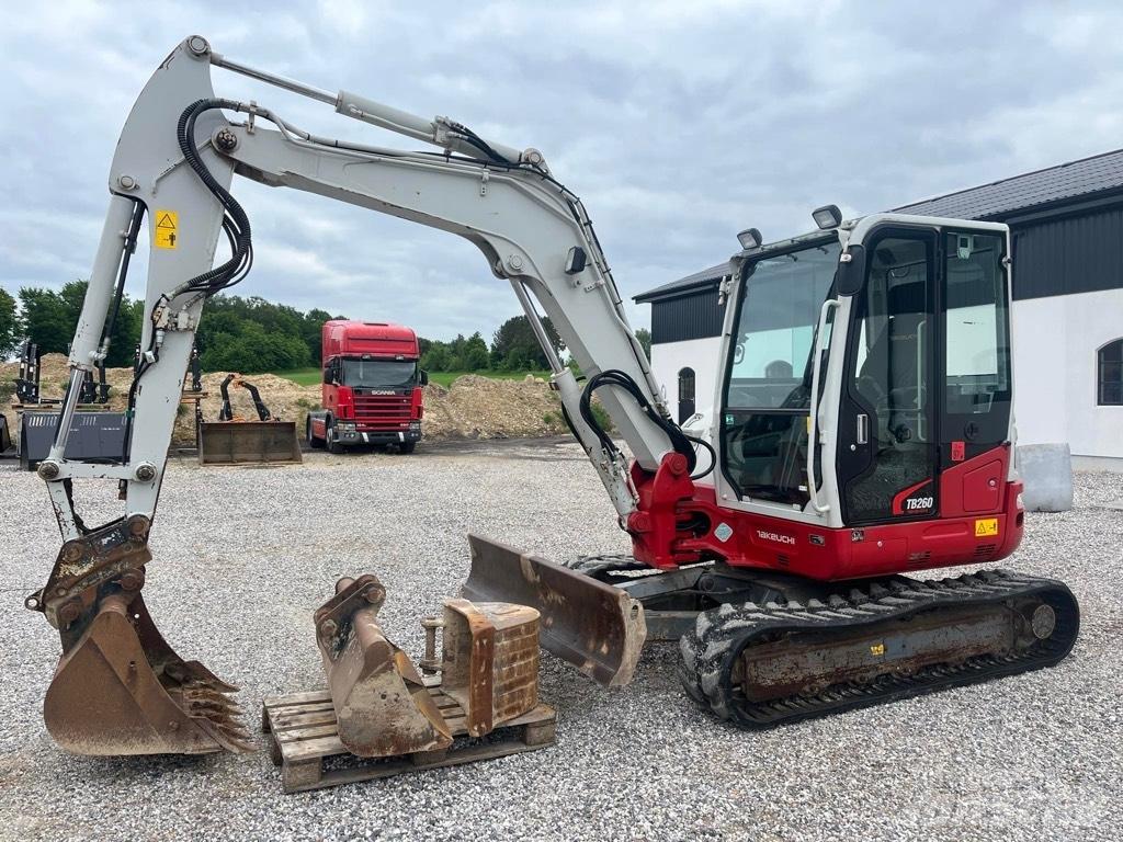 Takeuchi TB260 Minikaivukoneet < 7t