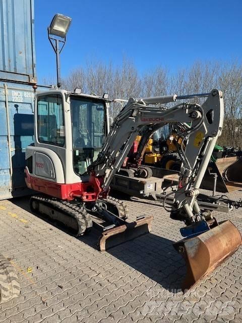 Takeuchi TB 225 Minikaivukoneet < 7t