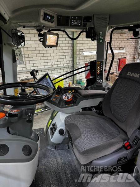 CLAAS AXION 830 Traktorit