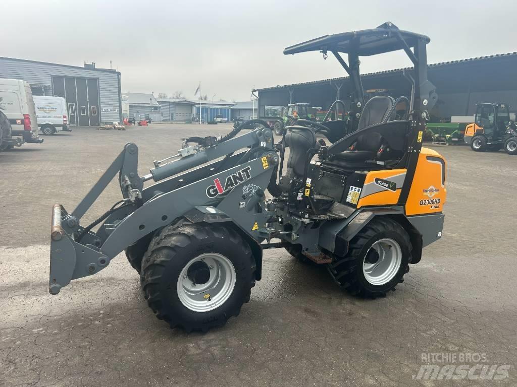 GiANT 2300 Xtra HD Yleiskuormaajat