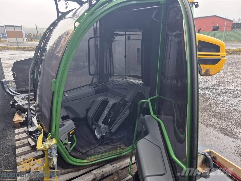 John Deere 1270G Ohjaamo ja sisusta