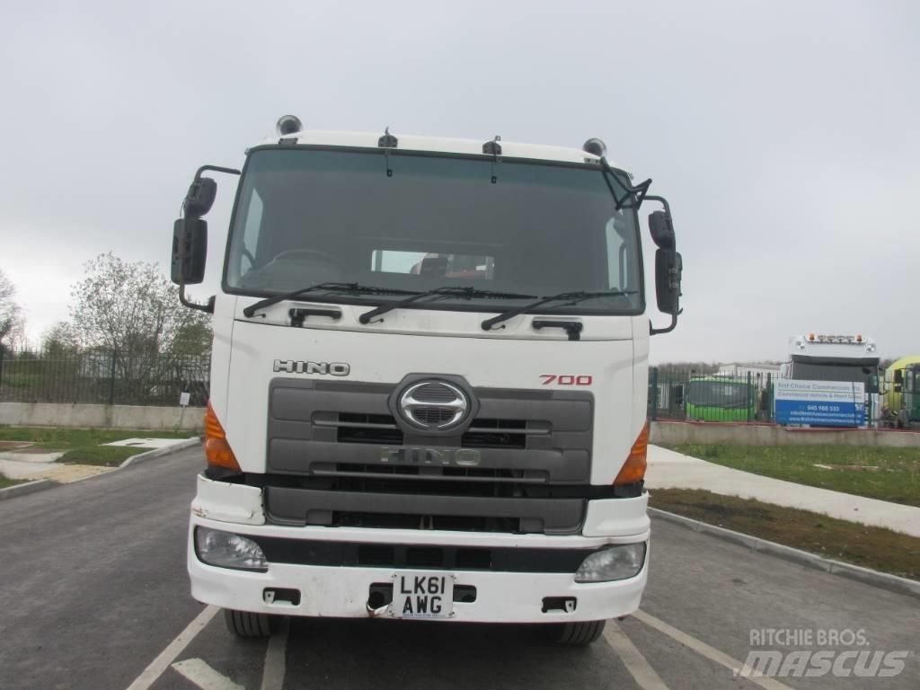 Hino 700 Nosturiautot