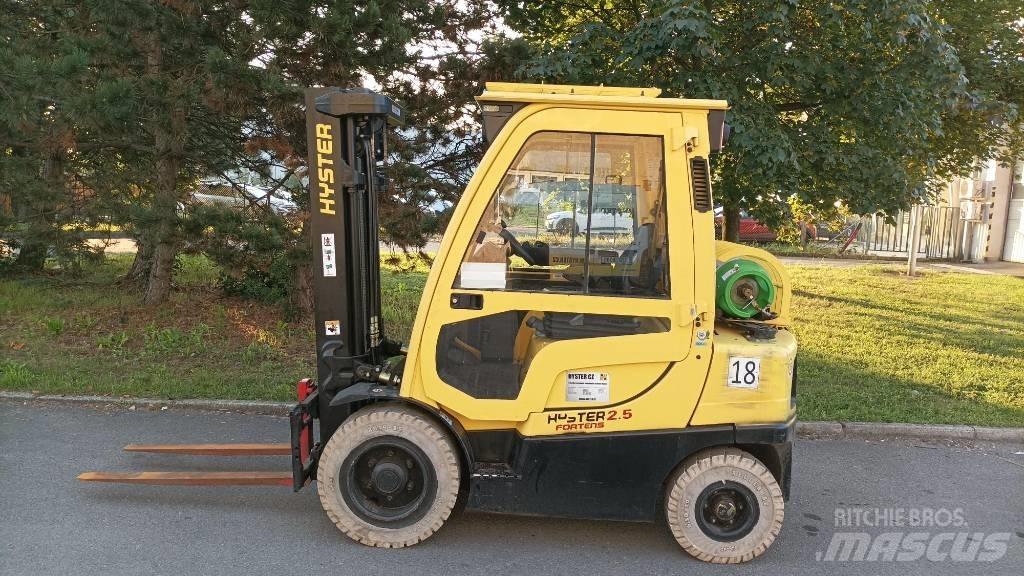 Hyster H2.5FT Nestekaasutrukit