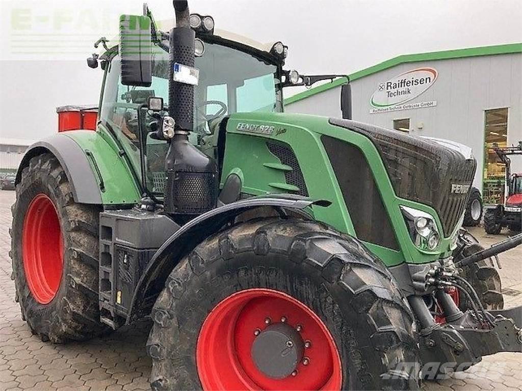 Fendt 828 vario s4 Traktorit