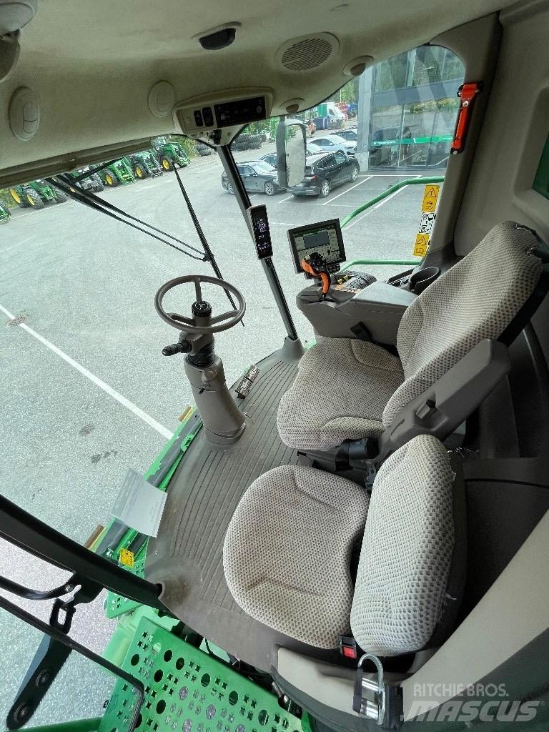 John Deere T670 i Leikkuupuimurit