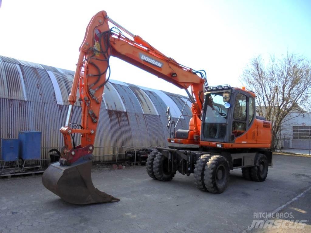 Doosan DX 160 W Pyöräkaivukoneet