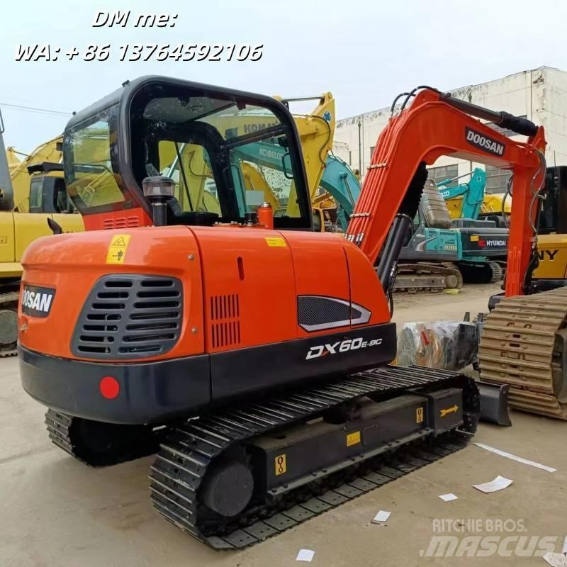 Doosan DX60 Telakaivukoneet