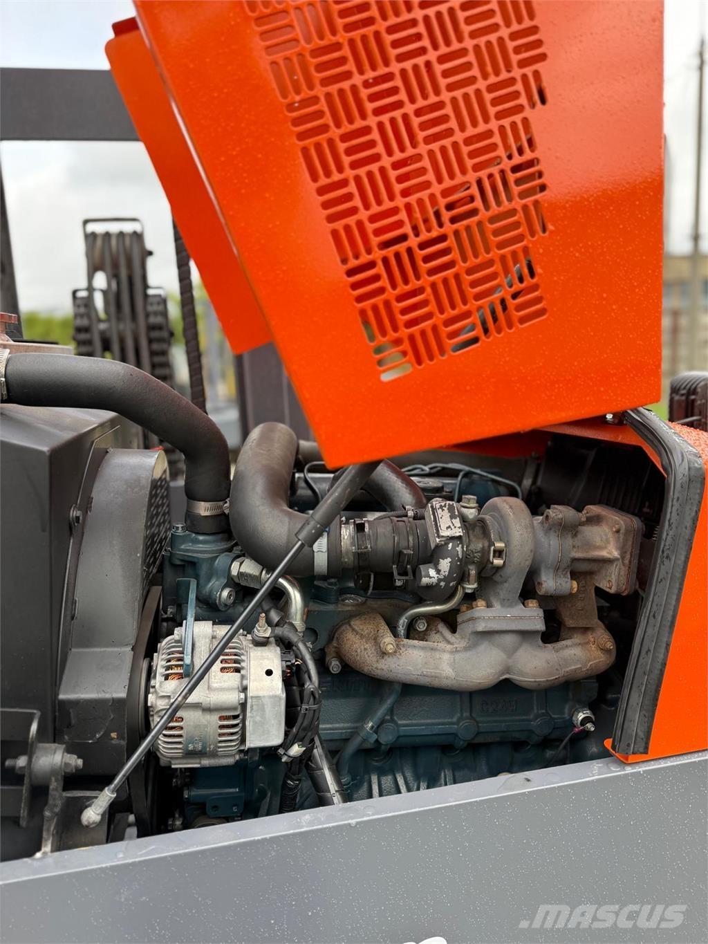 Combilift C5000 XL Nelitietrukit