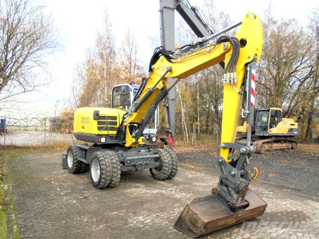 Wacker Neuson EW 100 Pyöräkaivukoneet
