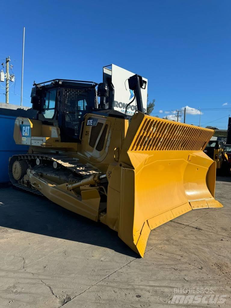 CAT D 7 E LGP Telaketjupuskutraktorit