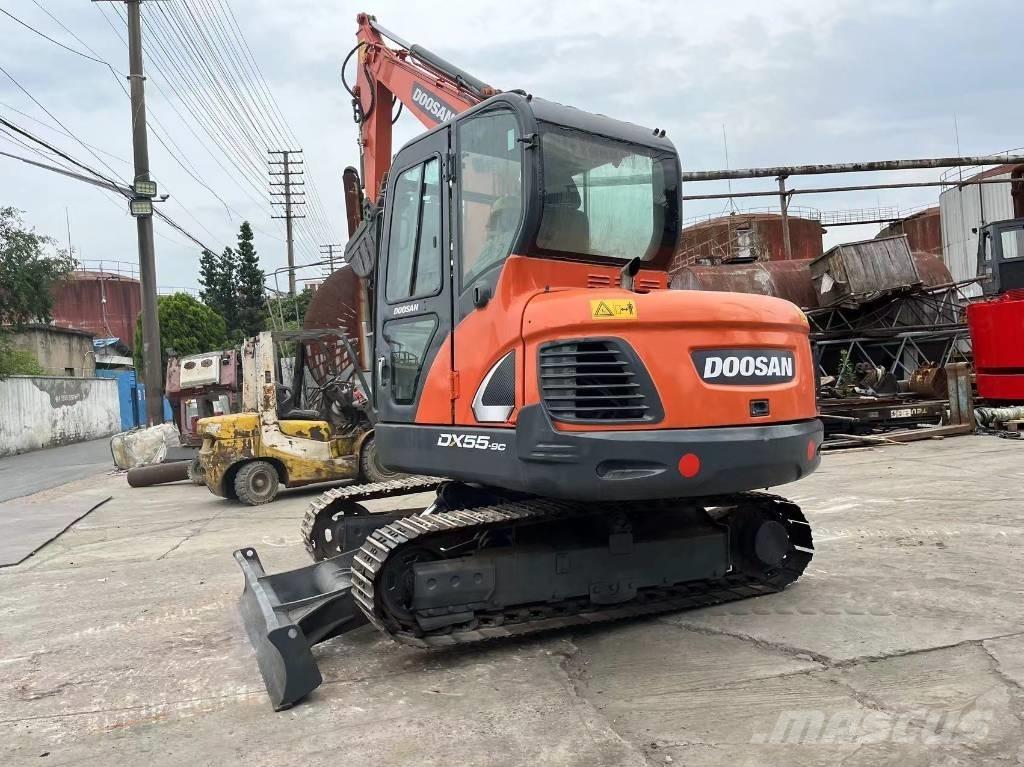 Doosan DX 55 Minikaivukoneet < 7t