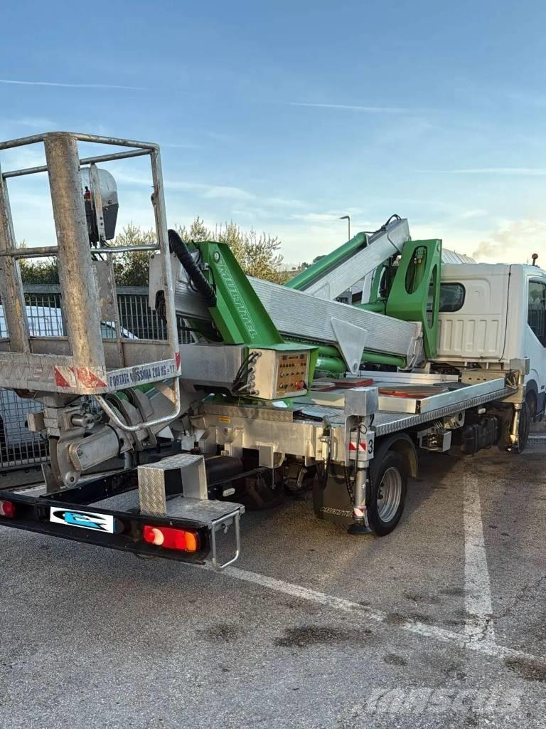 Multitel MX 250 Nostolava-autot