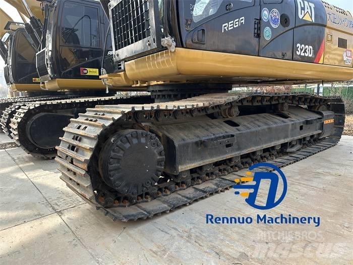 CAT 323D/323/323DL Telakaivukoneet