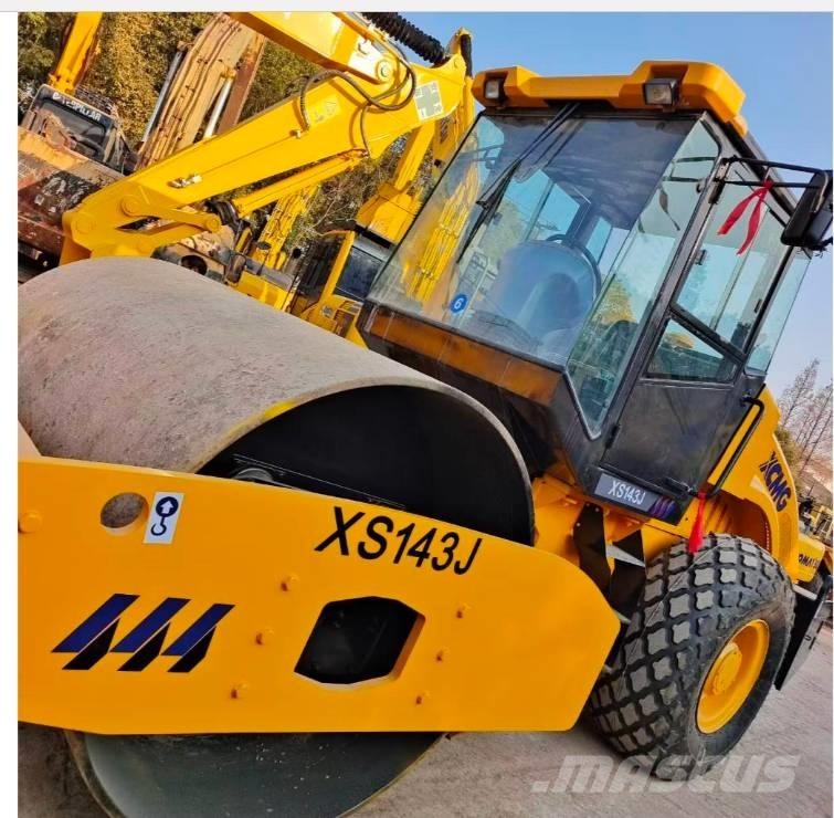 XCMG XS 142 J Yksivalssijyrät