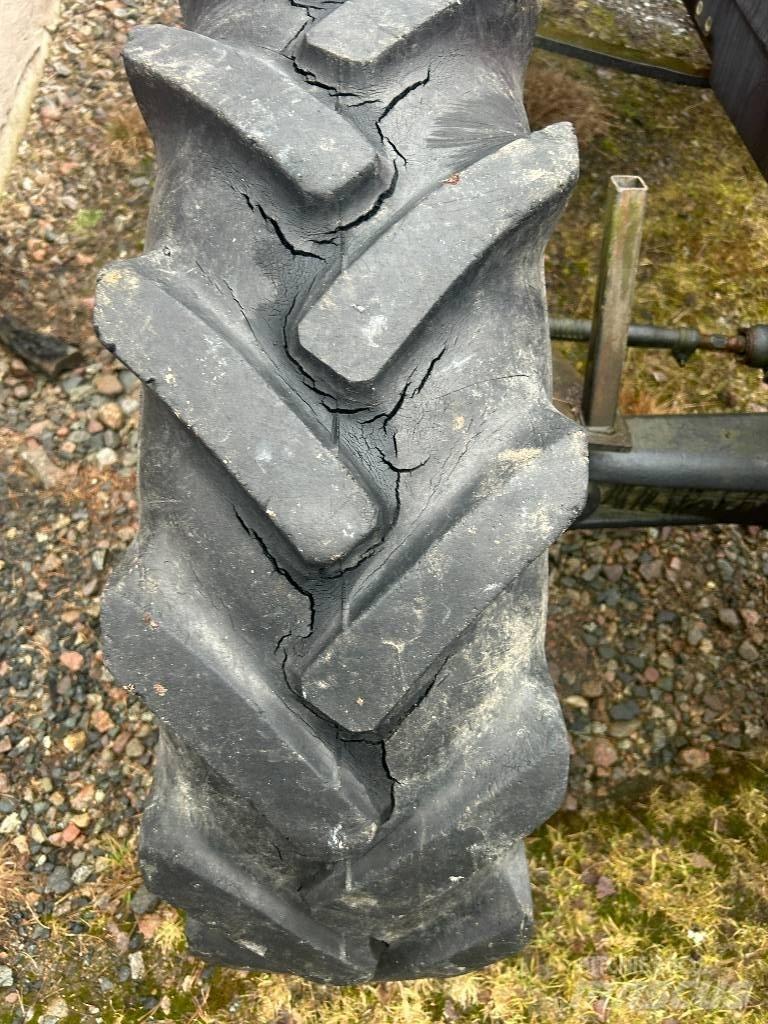 Valmet 405-4 Traktorit