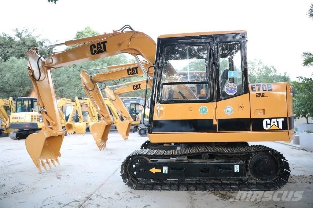 CAT E 70 B Minikaivukoneet < 7t