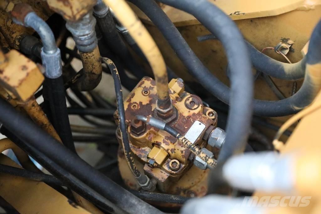CAT E 70 B Minikaivukoneet < 7t