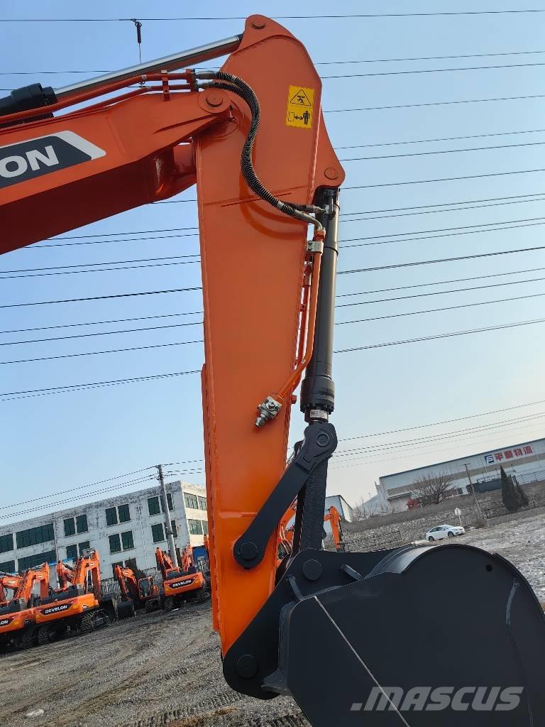 Doosan DX225 Telakaivukoneet