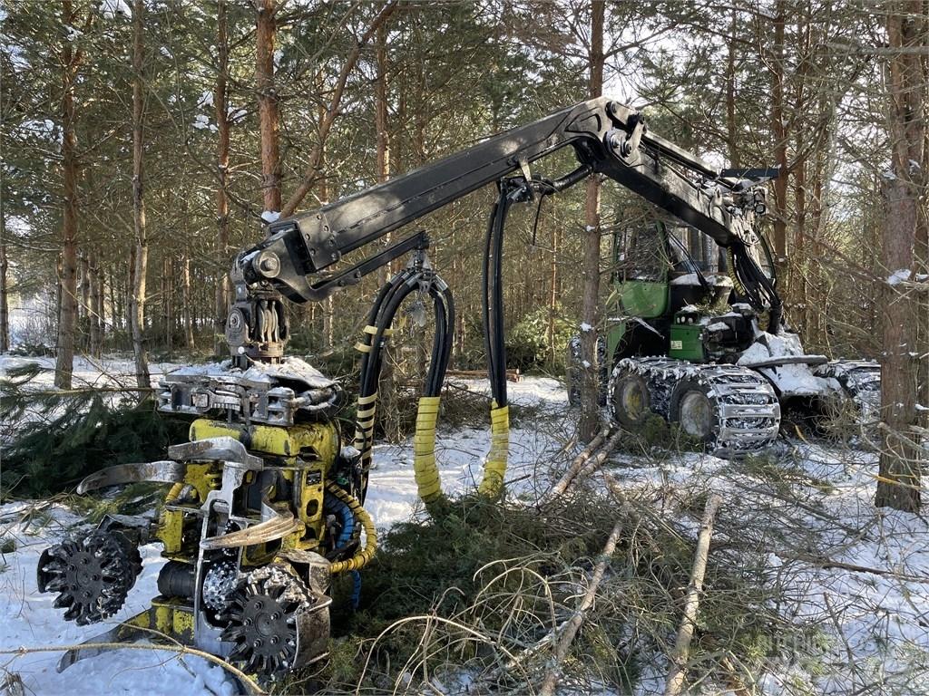 John Deere 1070E Harvesterit