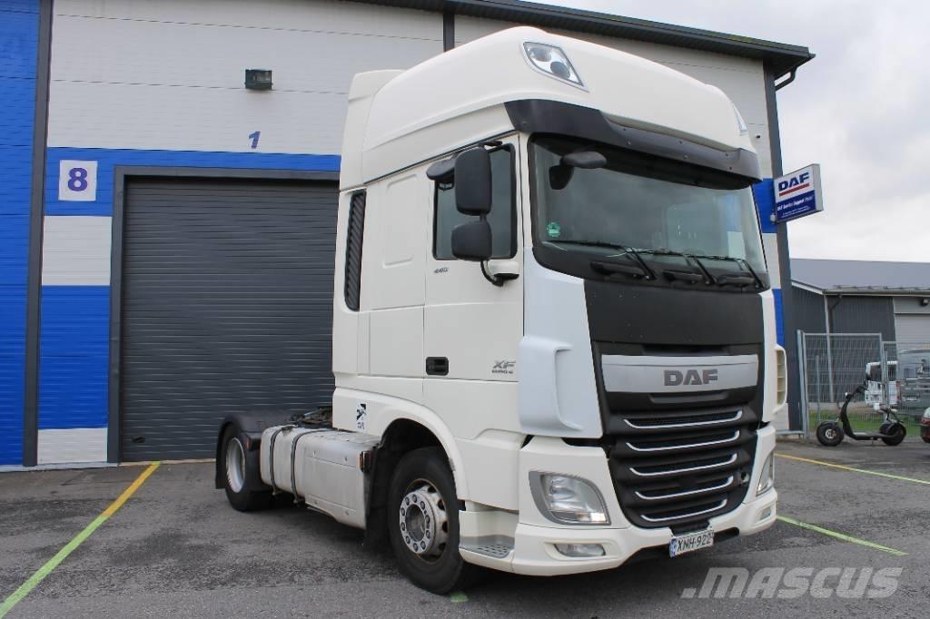 DAF XF 440 Vetopöytäautot