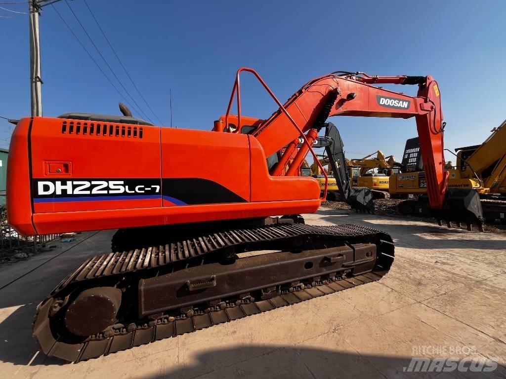 Doosan DH 225 LC-7 Telakaivukoneet