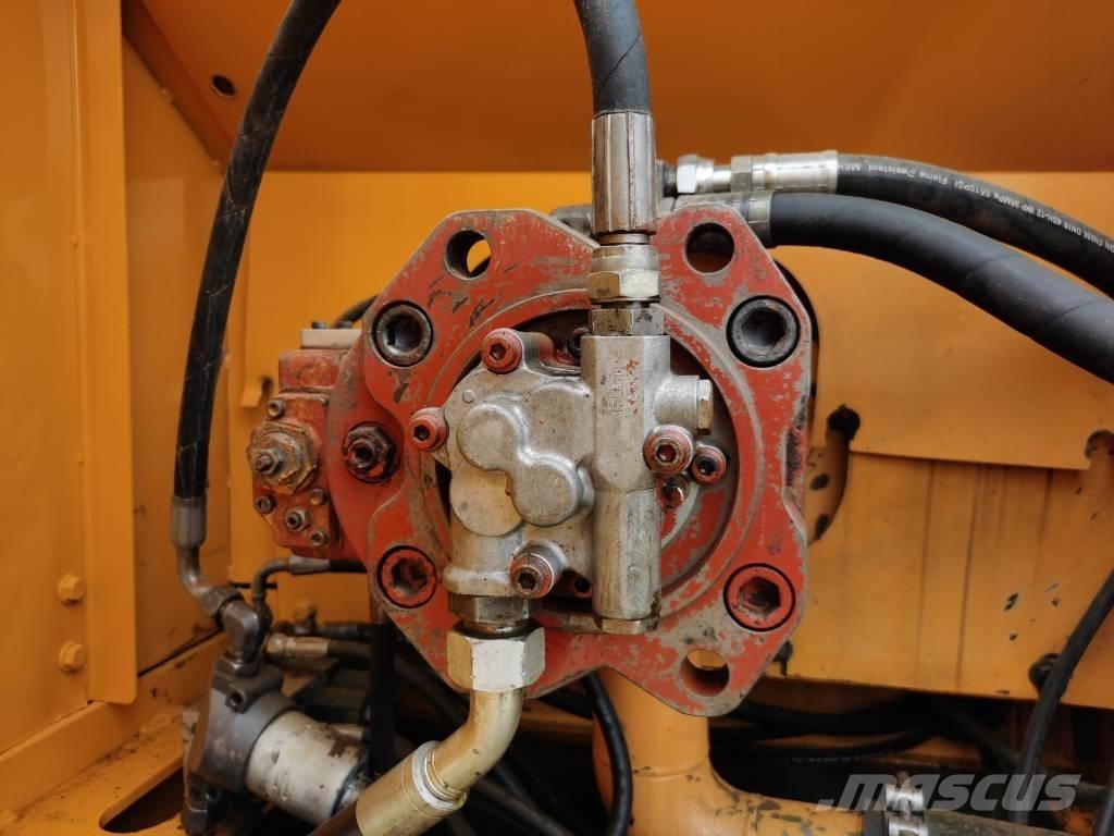 Hyundai R225LC-7 Telakaivukoneet