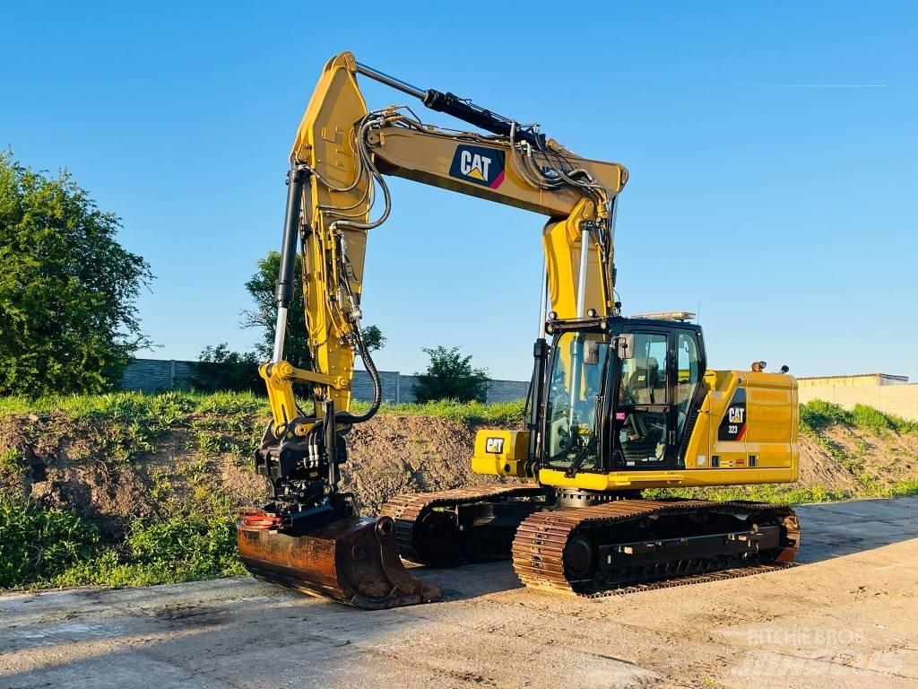 CAT 323 Telakaivukoneet