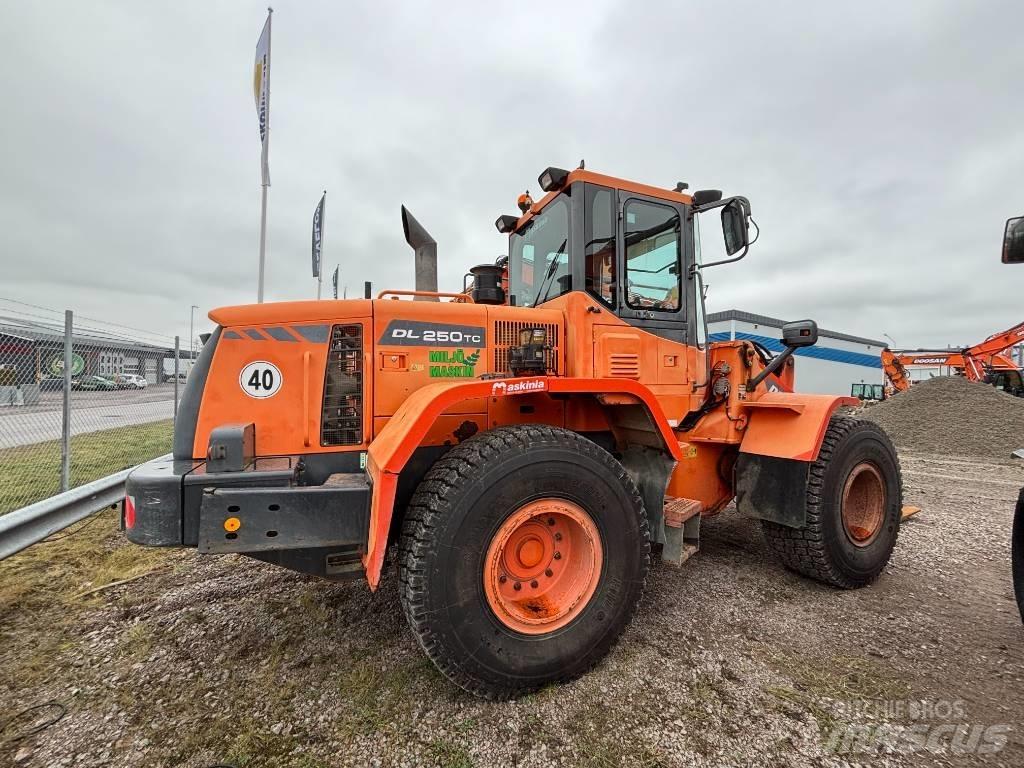 Doosan DL 250Z Pyöräkuormaajat