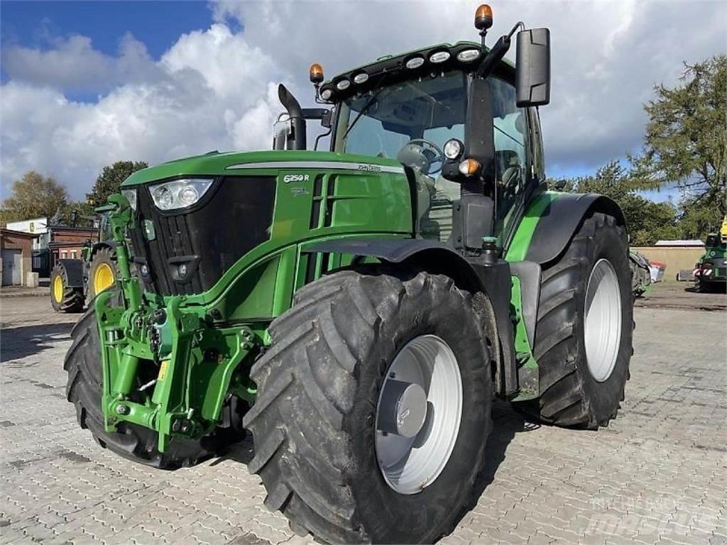 John Deere 6250R Traktorit