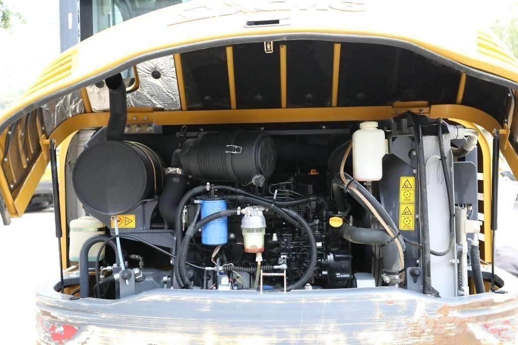 XCMG XE 60 DA Minikaivukoneet < 7t