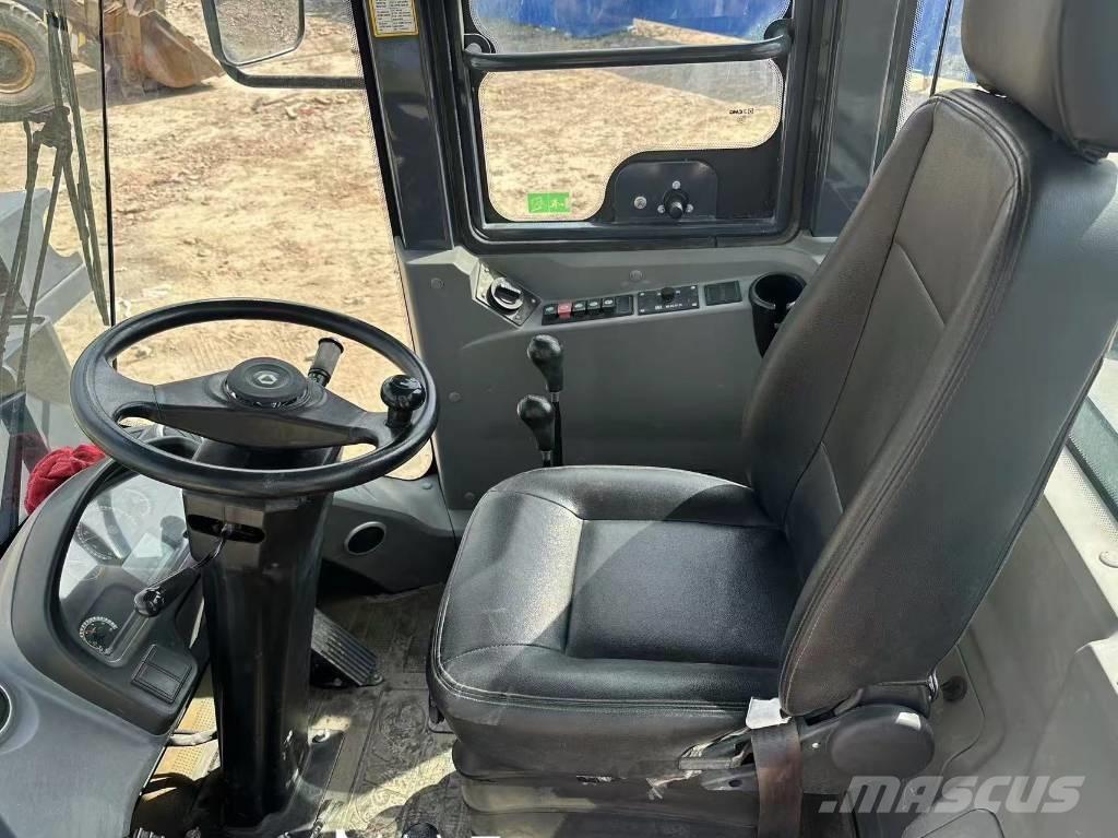 XCMG LW 300 FV Pyöräkuormaajat