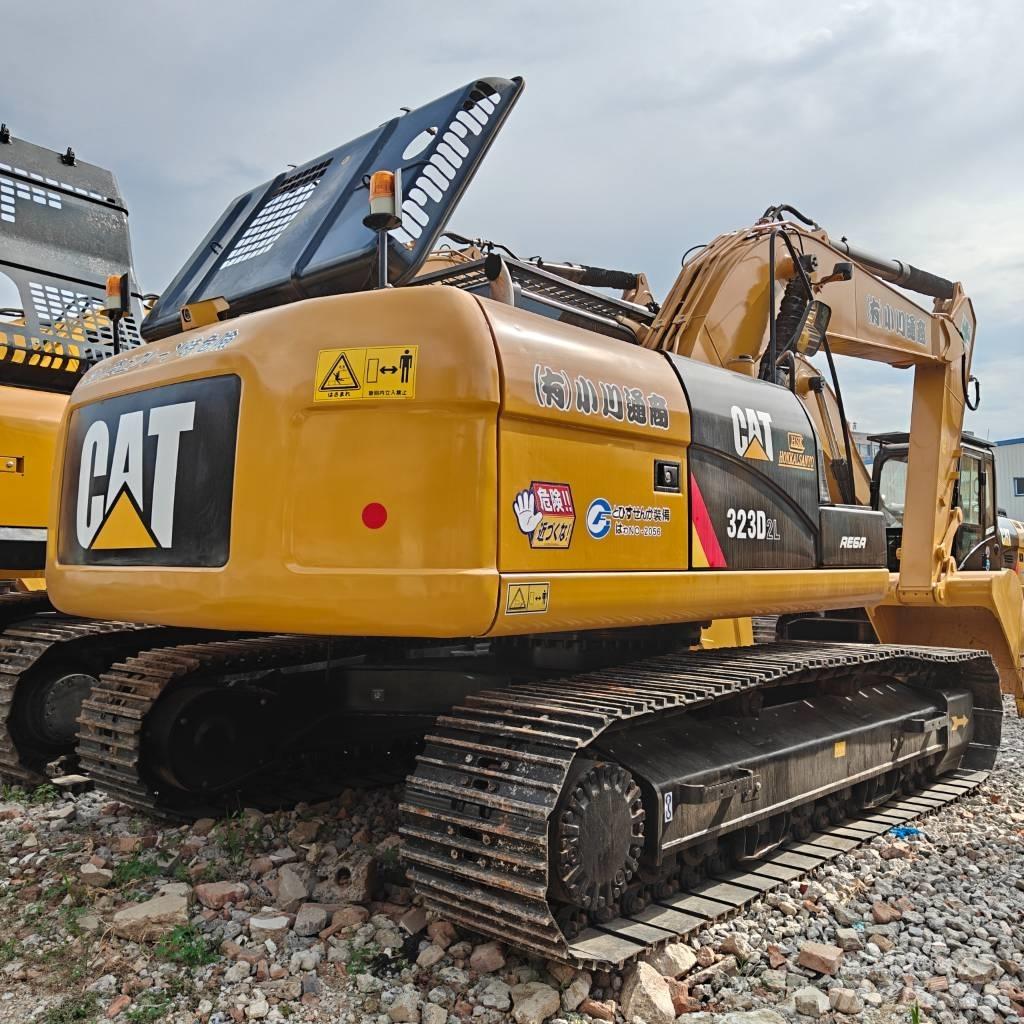 CAT 323 D L Telakaivukoneet