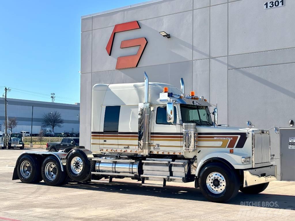 Western Star 4900 EX Vetopöytäautot