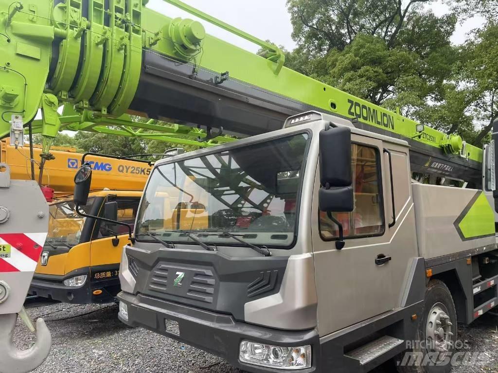 Zoomlion 25 ton Mobiilinosturit
