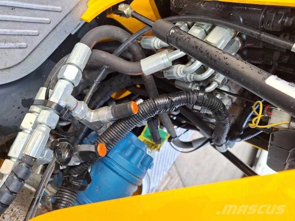 JCB 8008 CTS Minikaivukoneet < 7t