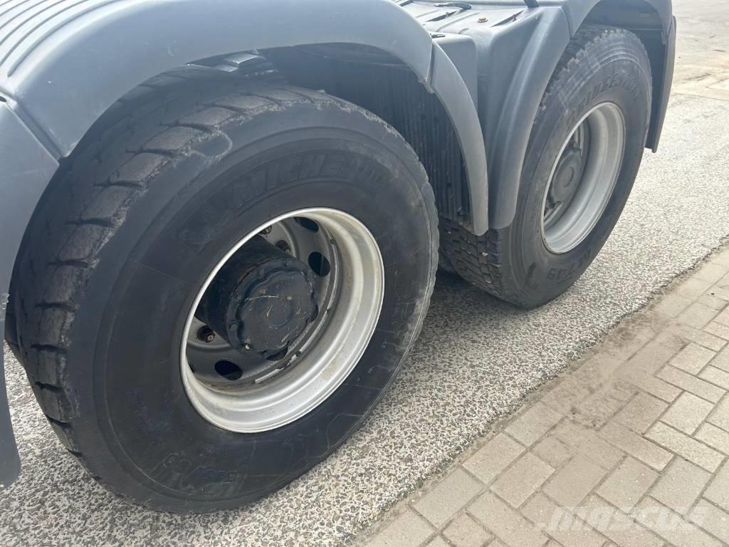 MAN TGA 33.460 FDS Vetopöytäautot